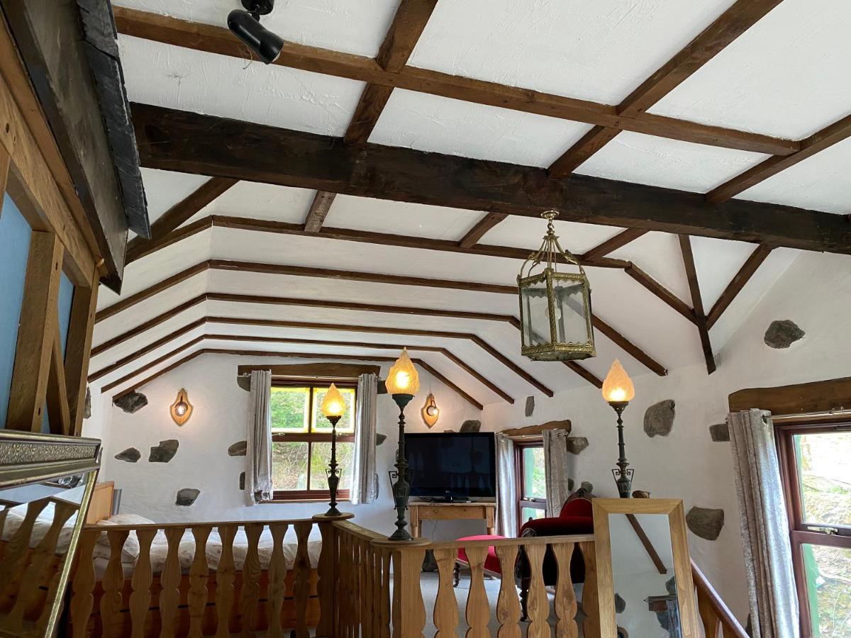 Beautiful Secluded Farmhouse With Hot Tub Villa Barmouth Exterior photo