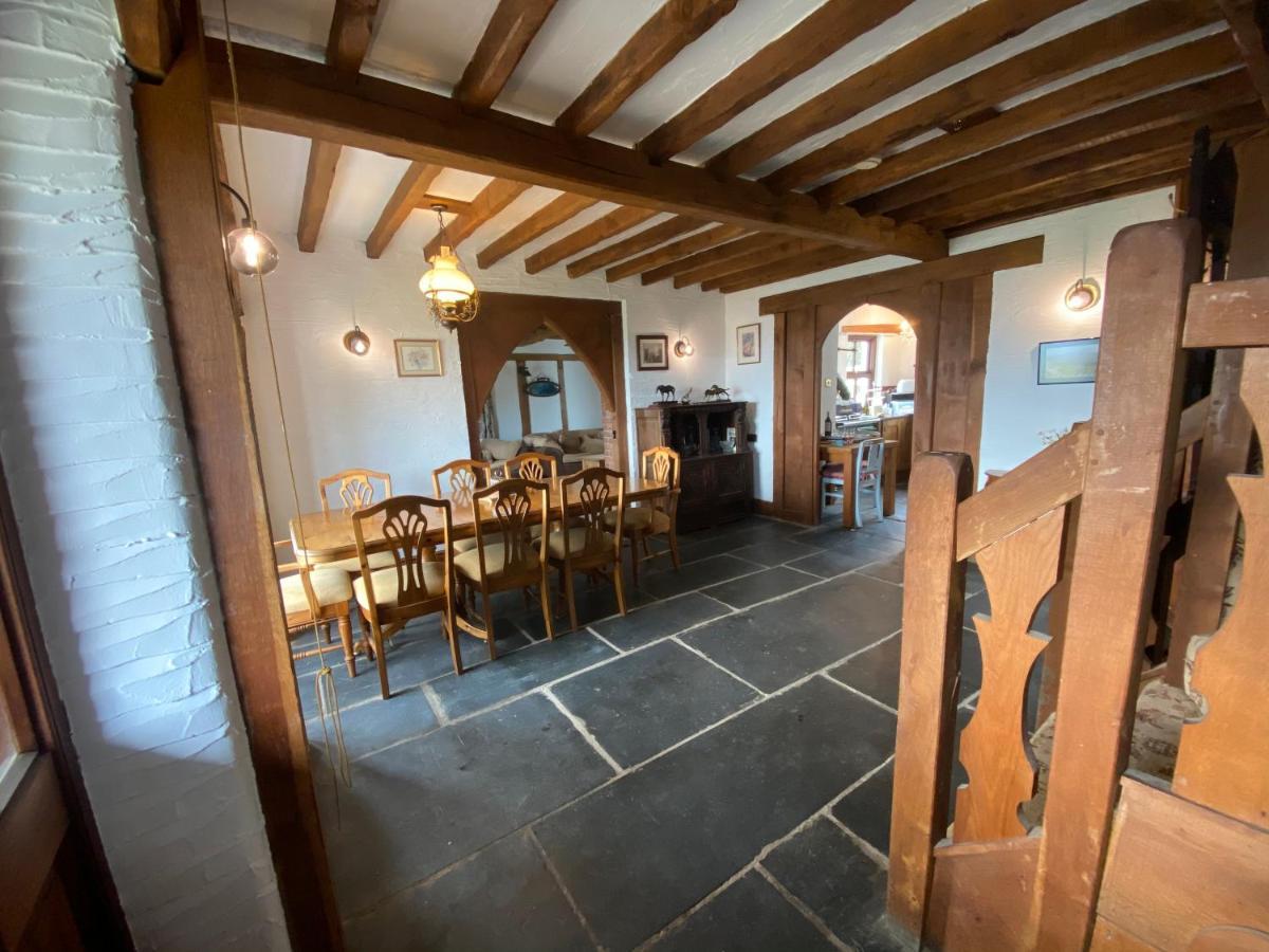 Beautiful Secluded Farmhouse With Hot Tub Villa Barmouth Exterior photo